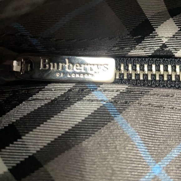 Burberry - Picture 6 of 8